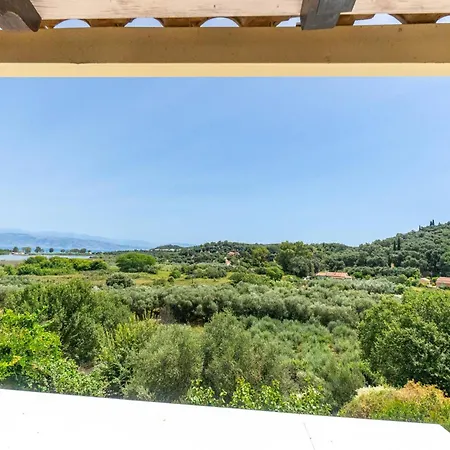 Σπίτι διακοπών Antinioti Lake Αχαράβη