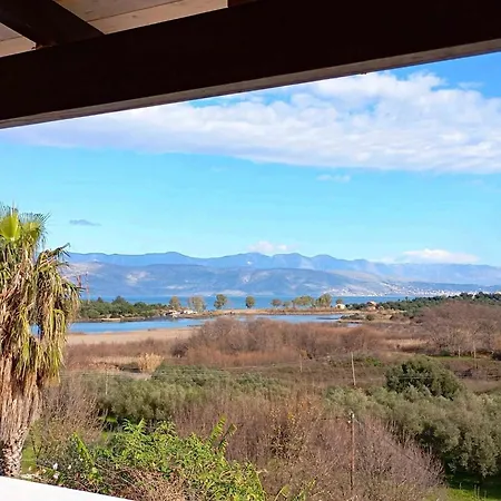 Antinioti Lake Σπίτι διακοπών Αχαράβη